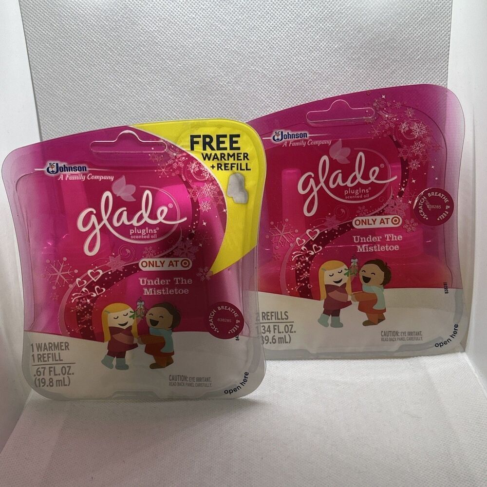 Glade Plug Ins Scented Oil Under The Mistletoe 1 Warmer and  3 Refills